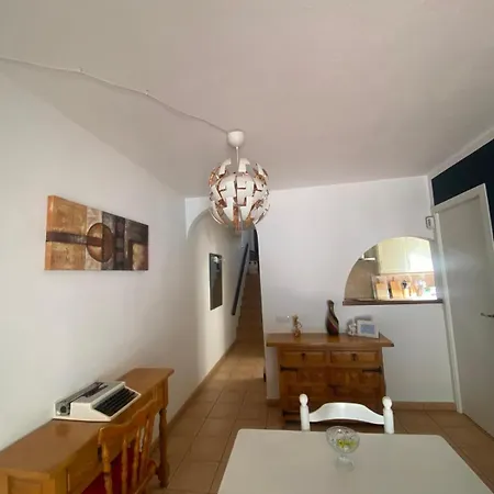 The House Tenerife Compartidas Maison d'hôtes