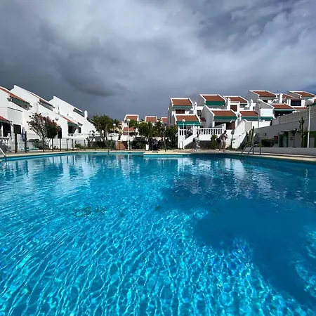 The House Tenerife Compartidas * Costa Adeje (Tenerife)