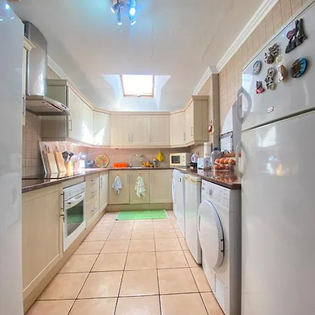 Vendégház The House Tenerife Compartidas *