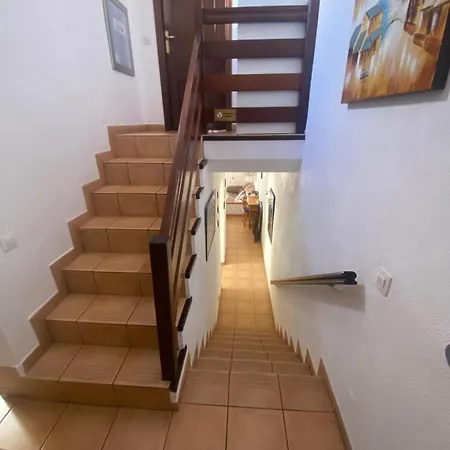 The House Tenerife Compartidas Guest house