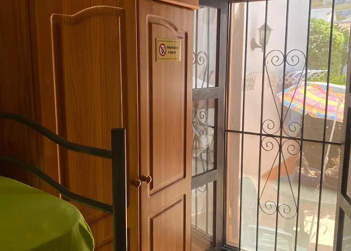 The House Tenerife Compartidas Casa de hóspedes