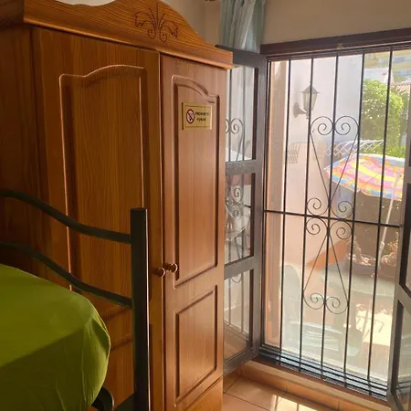 The House Tenerife Compartidas Gasthuis