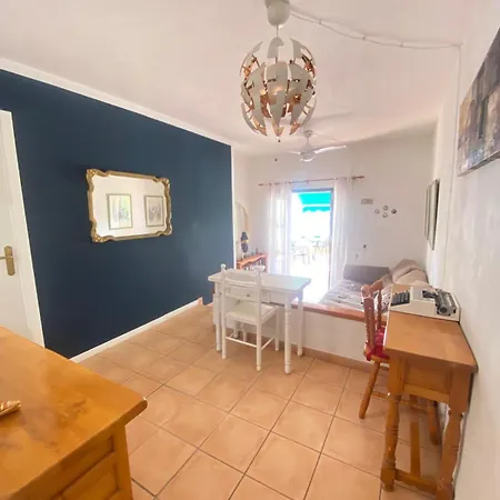 The House Tenerife Compartidas * 아데제