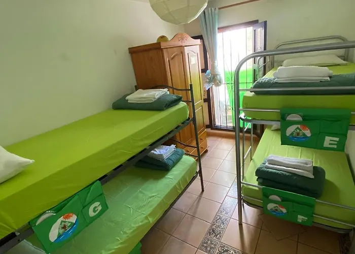 The House Tenerife Compartidas Guest house